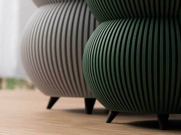 Moderne Vase/Pflanztopf mit Beinen und Abtropfteller